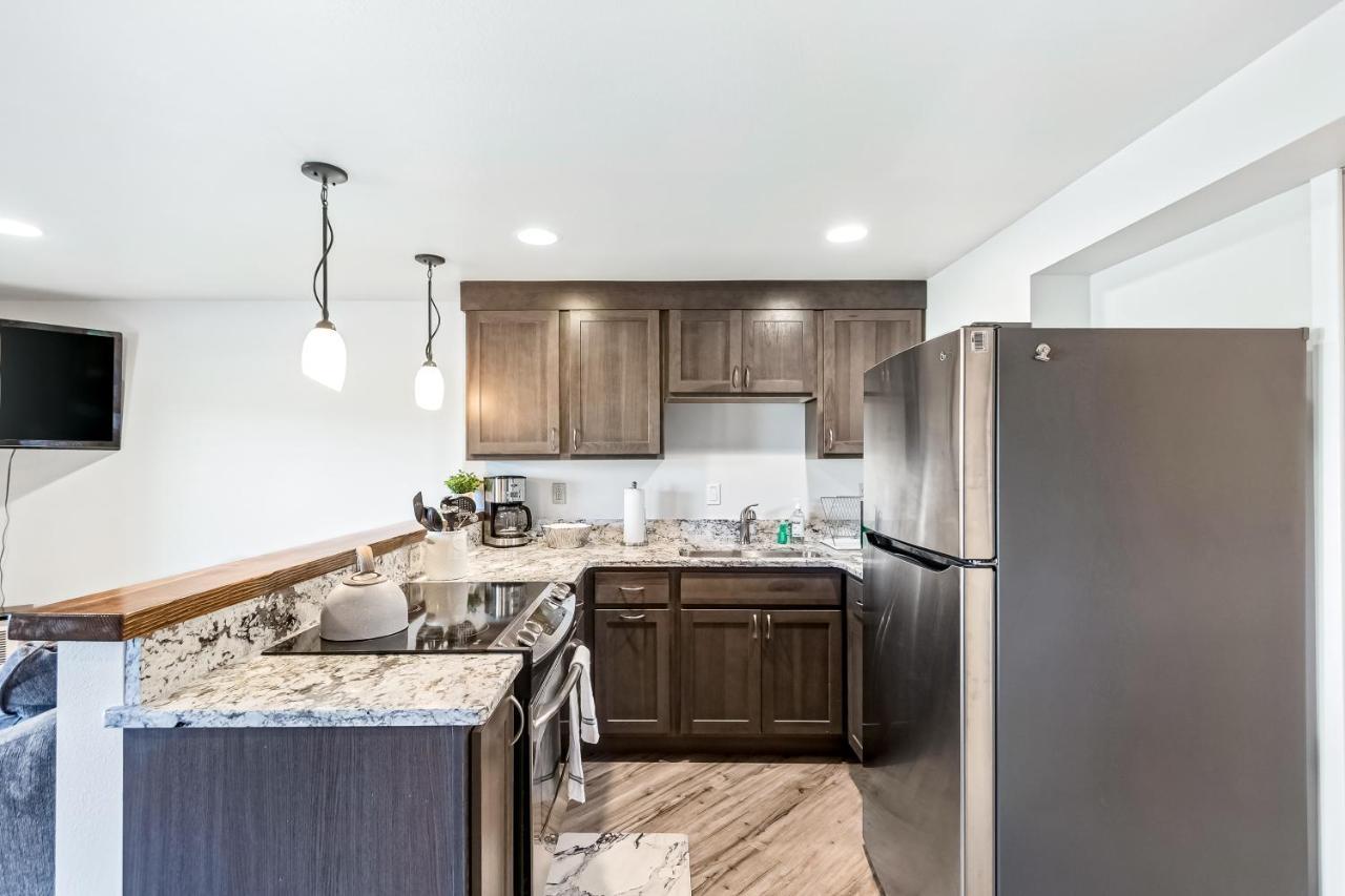 Driftwood Waterfront Gem Apartment Sandpoint Exterior foto