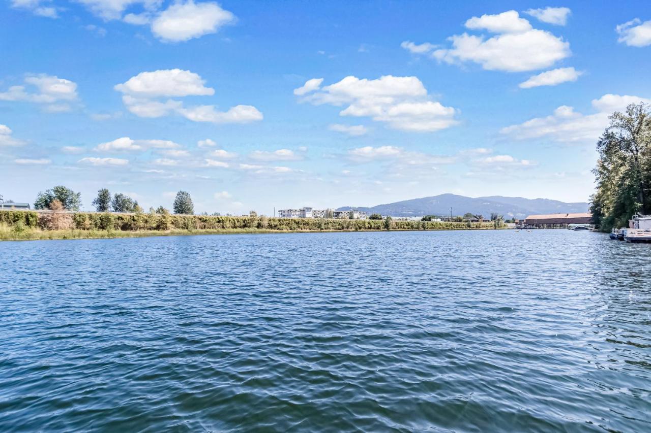 Driftwood Waterfront Gem Apartment Sandpoint Exterior foto